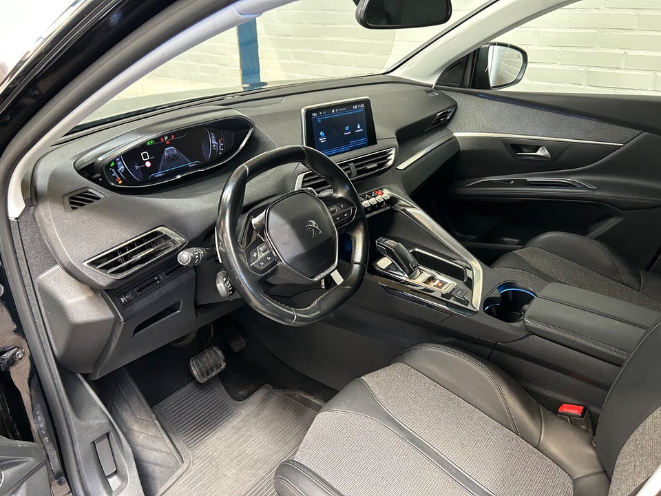 Peugeot 5008 1,5 BlueHDi 130 Allure EAT8 7prs 5d