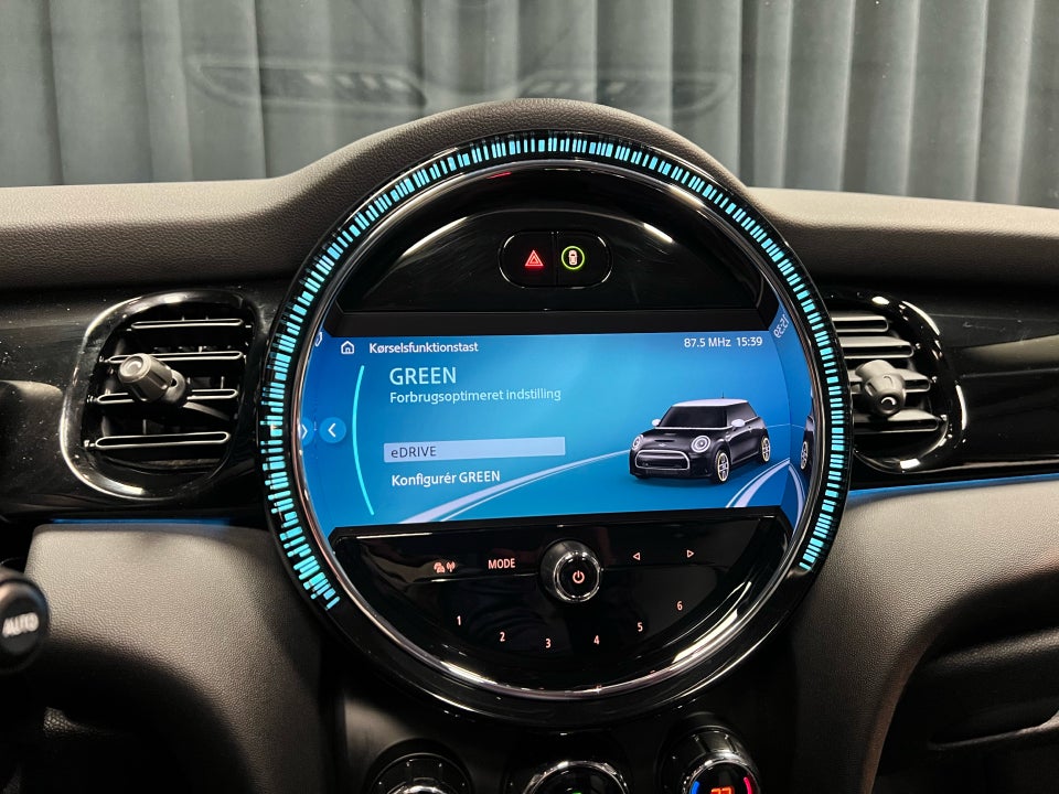 MINI Cooper SE Camden Edition 3d