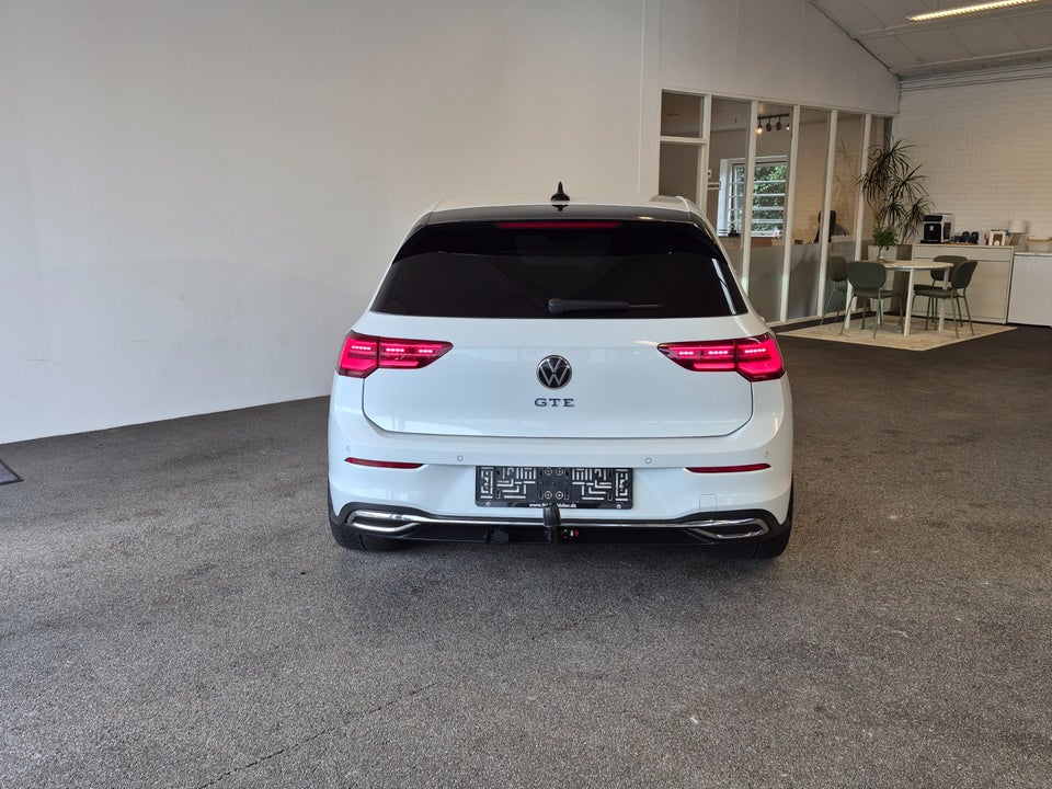 VW Golf VIII 1,4 GTE DSG 5d
