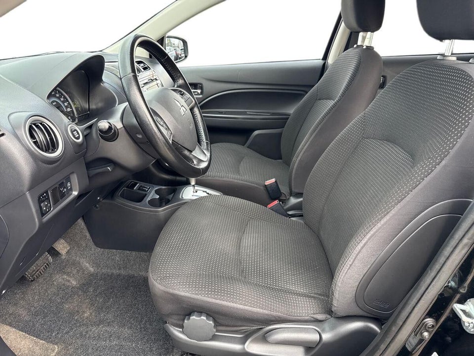 Mitsubishi Space Star 1,2 Intense CVT 5d