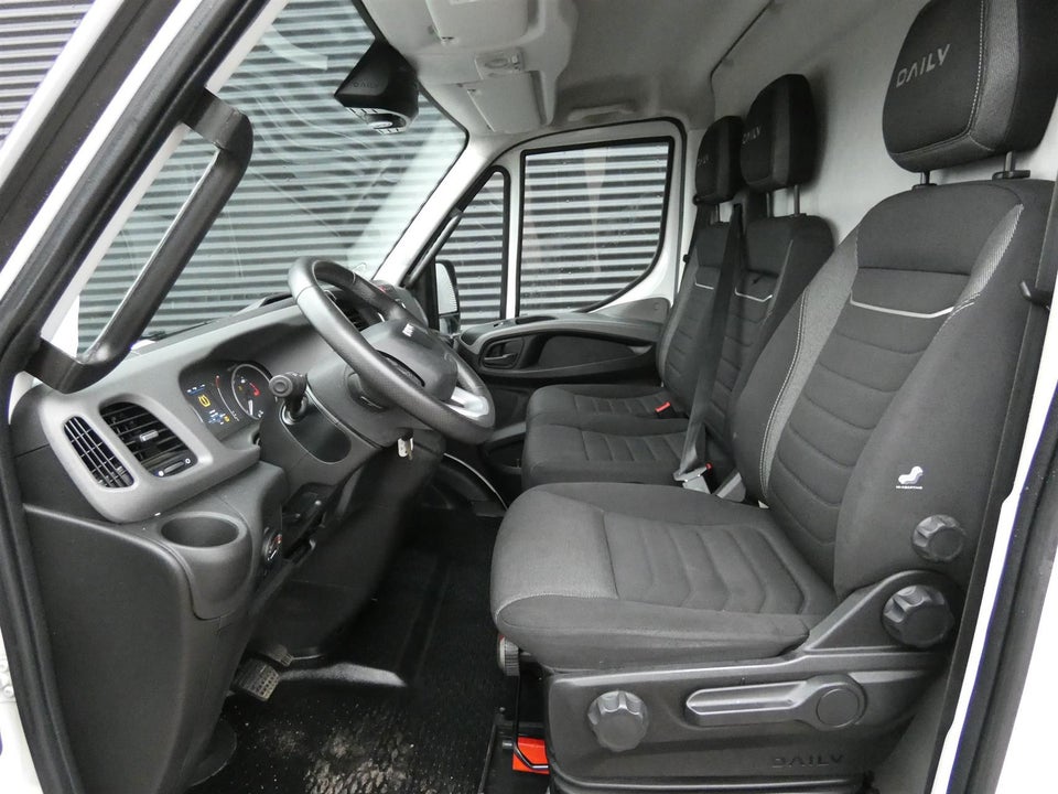 Iveco Daily 3,0 35S18 12m³ Van AG8