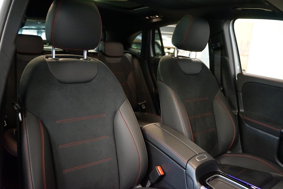 Mercedes EQA300 AMG Line 4Matic 5d