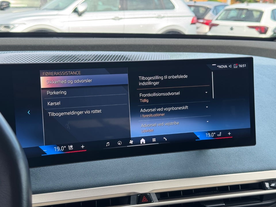 BMW iX xDrive40 Sport 5d