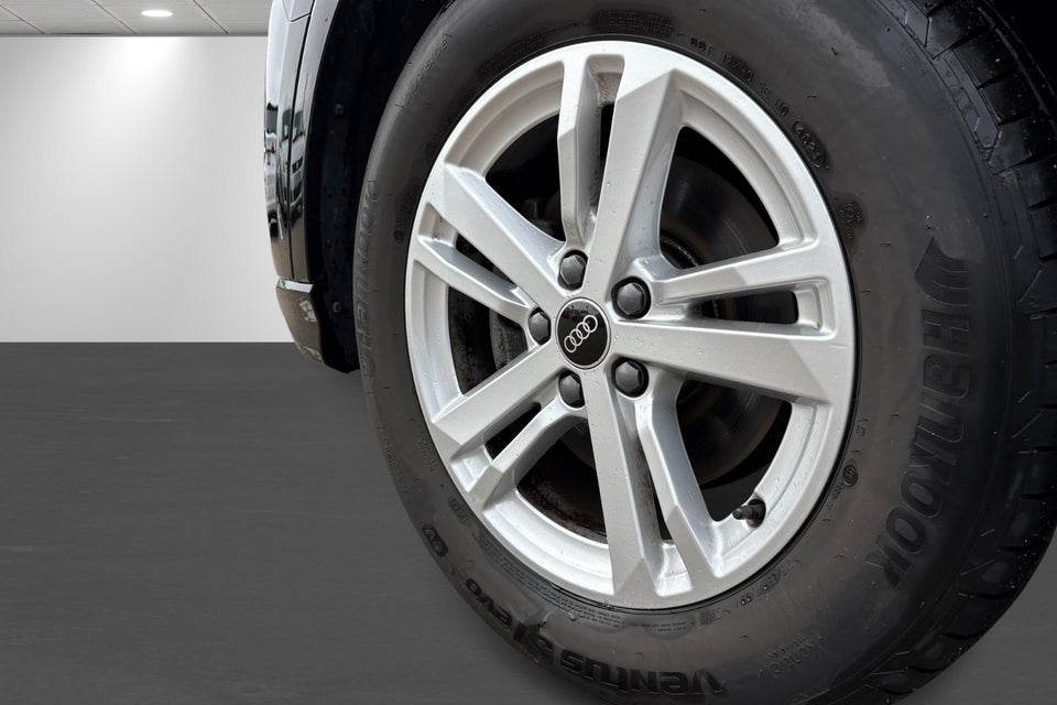 Audi Q3 35 TFSi Advanced Prestige S-tr. 5d