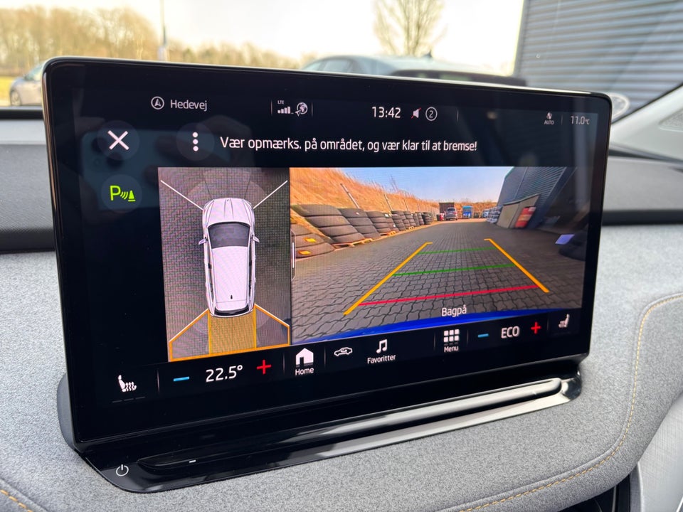 Skoda Enyaq 80 iV Suite 5d