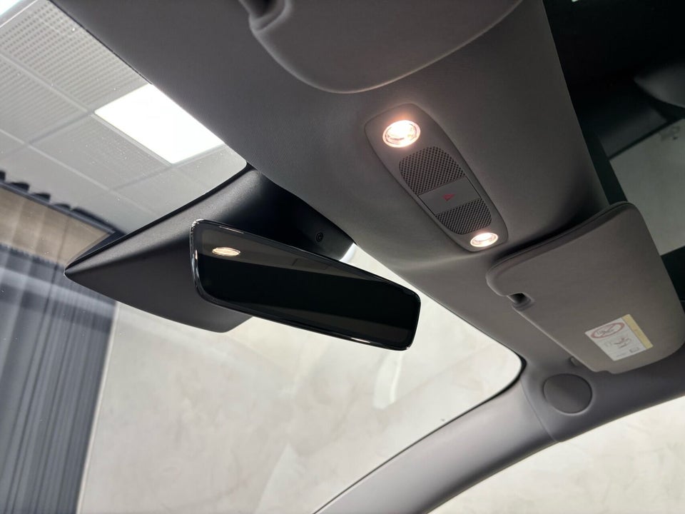 Tesla Model 3 Standard Range+ RWD 4d