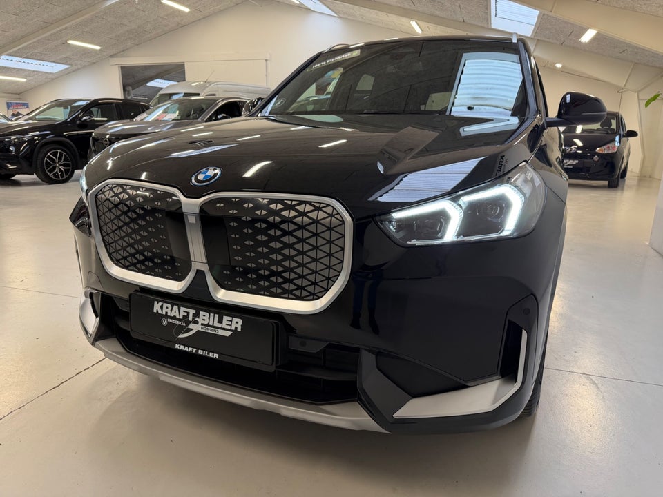 BMW iX1 eDrive20 X-Line 5d