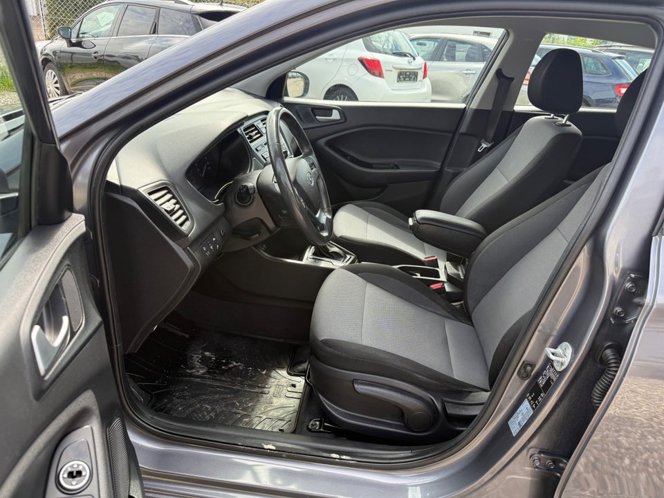 Hyundai i20 1,4 Trend aut. 5d