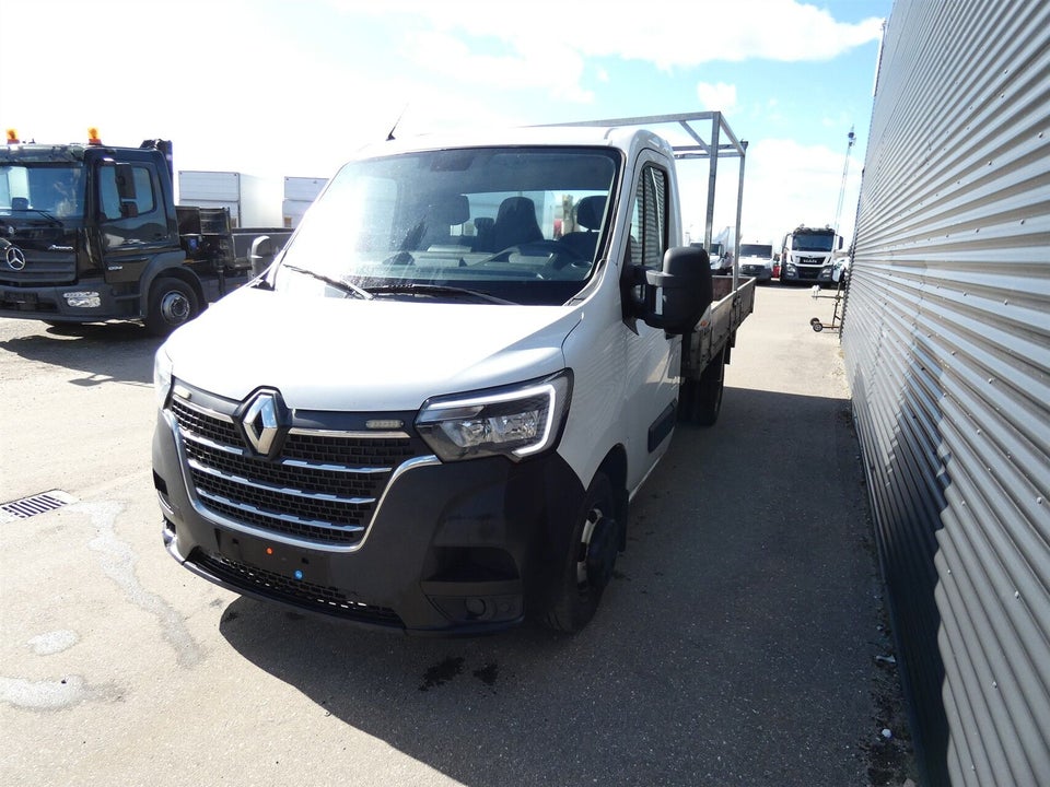 Renault Master IV T35 2,3 dCi 165 L3 Chassis RWD