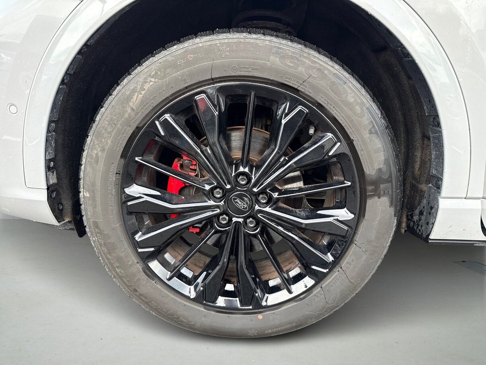 Ford Kuga 2,5 PHEV Graphite Tech CVT 5d