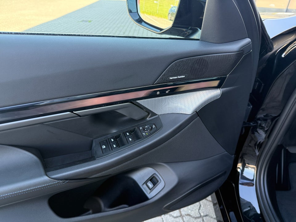 BMW i5 eDrive40 M-Sport 4d