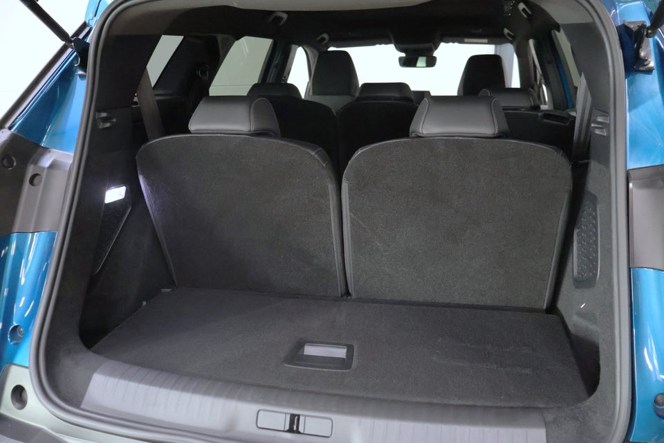 Peugeot e-5008 77 Allure Pack 7prs 5d