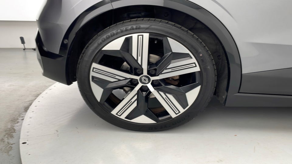 Renault Megane E-Tech 60 Iconic 5d