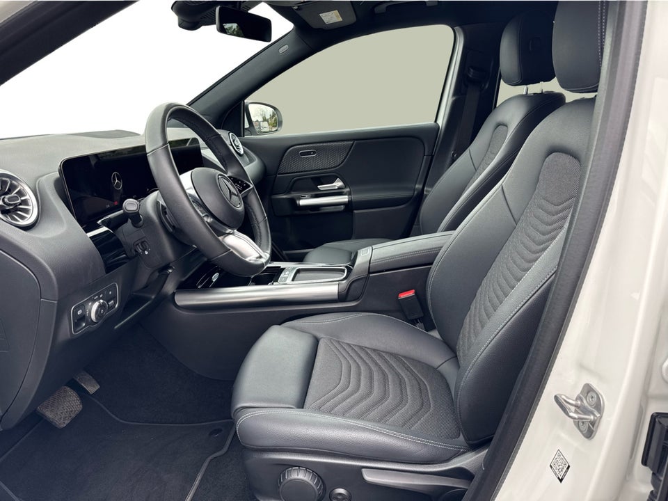 Mercedes EQA250 Progressive 5d