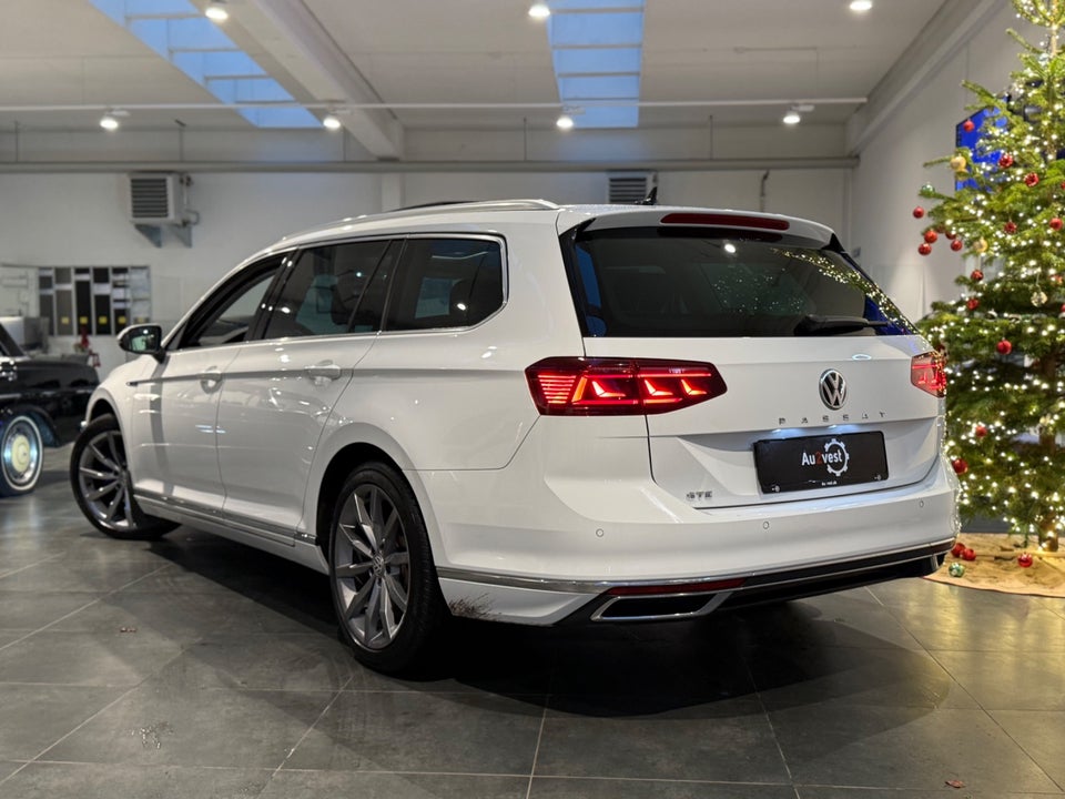 VW Passat 1,4 GTE DSG 4d