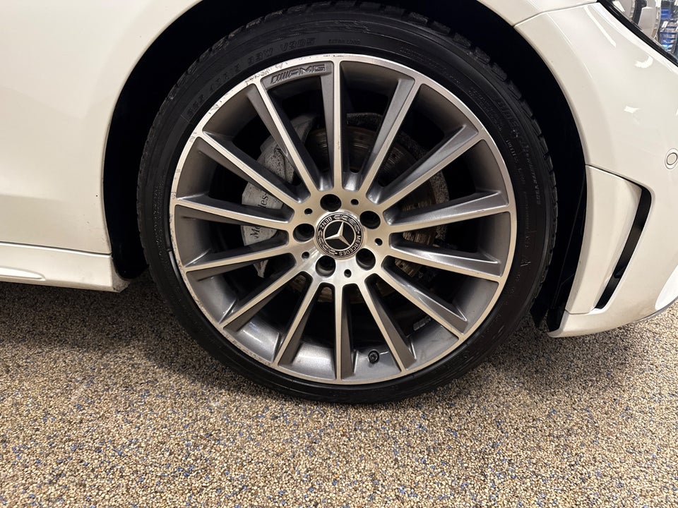 Mercedes C220 d 2,0 AMG Line stc. aut. 5d