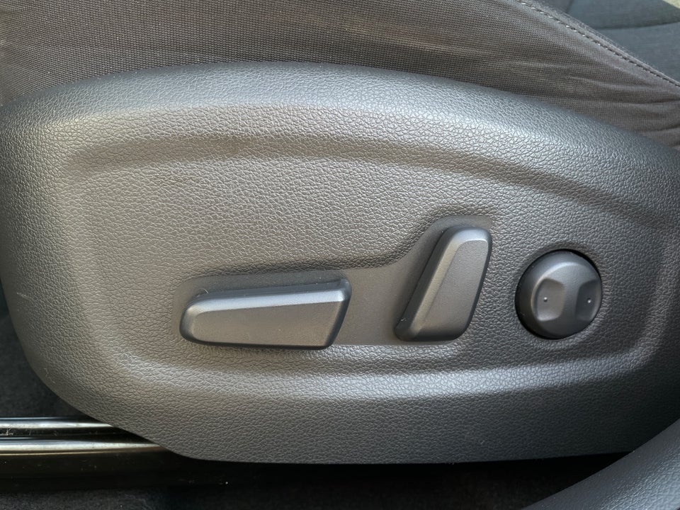 Hyundai Kona 64 EV Premium 5d