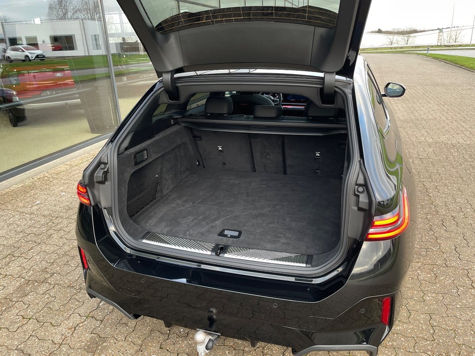 BMW i5 eDrive40 Touring M-Sport Pro 5d