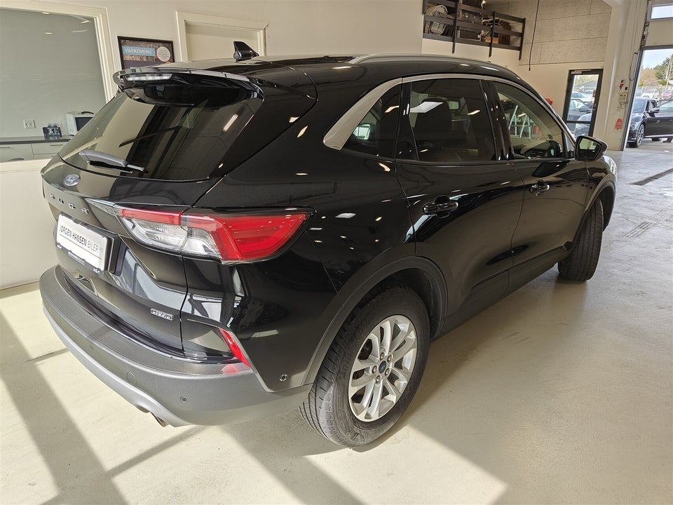 Ford Kuga 2,5 PHEV Titanium X CVT 5d