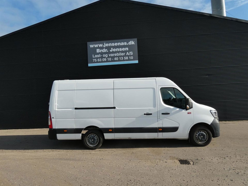 Renault Master IV T35 2,3 dCi 165 L3H2 Kassevogn RWD