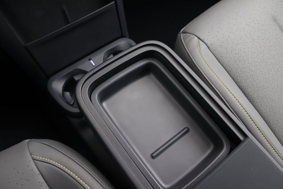 Lynk & Co 02 More 5d