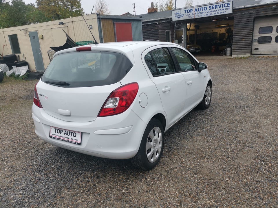 Opel Corsa 1,0 12V Enjoy 5d