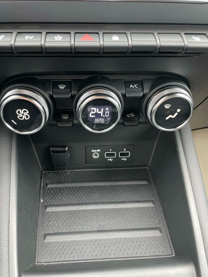 Renault Captur 1,6 E-Tech Intens 5d