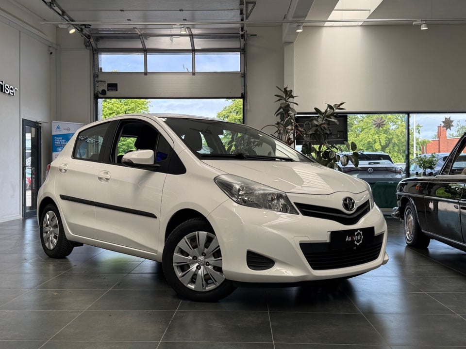 Toyota Yaris 1,0 VVT-i T1 Style 5d
