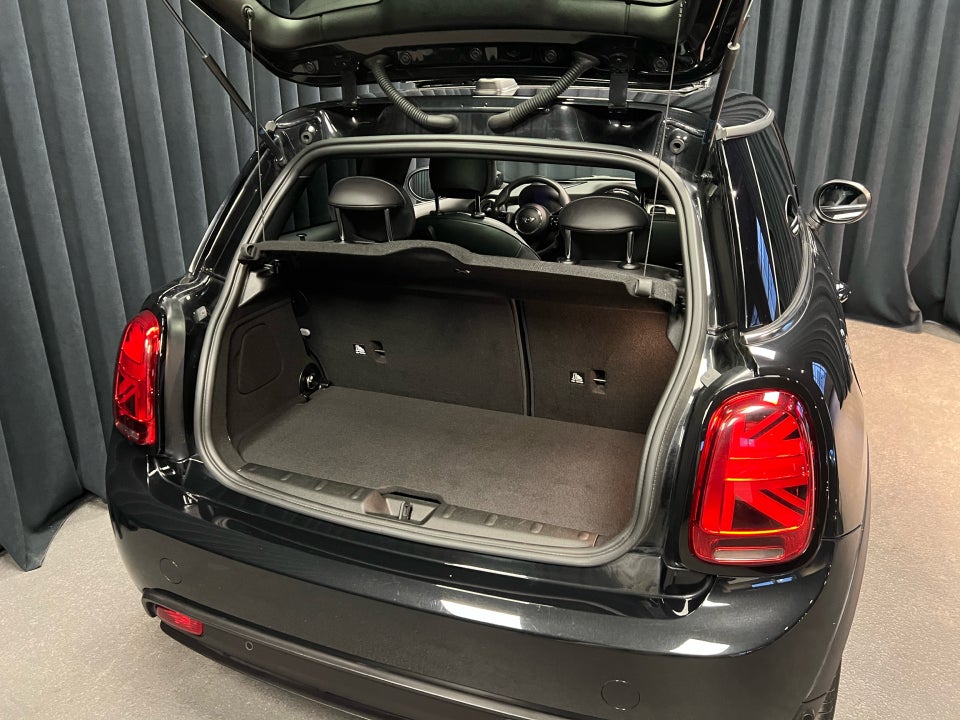 MINI Cooper SE Yours Trim 3d