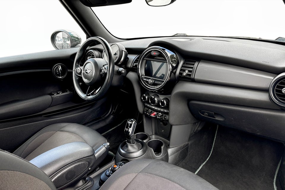 MINI Cooper 1,5 Essential Cabriolet aut. 2d