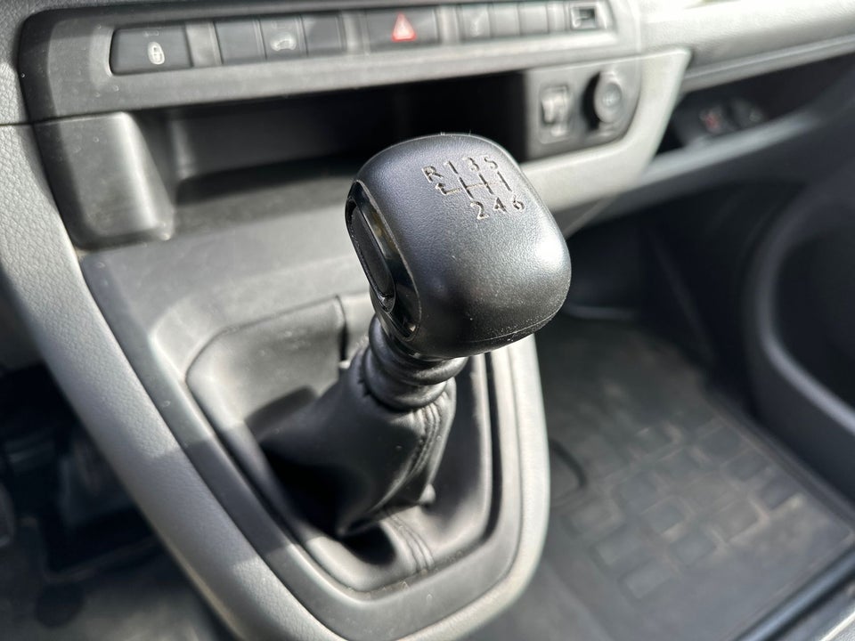 Peugeot Expert 2,0 BlueHDi 120 L2 Premium Van