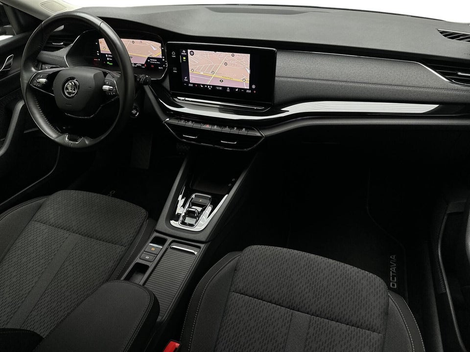 Skoda Octavia 1,4 TSi iV Plus Combi DSG 5d