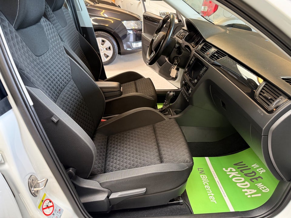 Skoda Rapid 1,4 TSi 125 Ambition Spaceback DSG 5d
