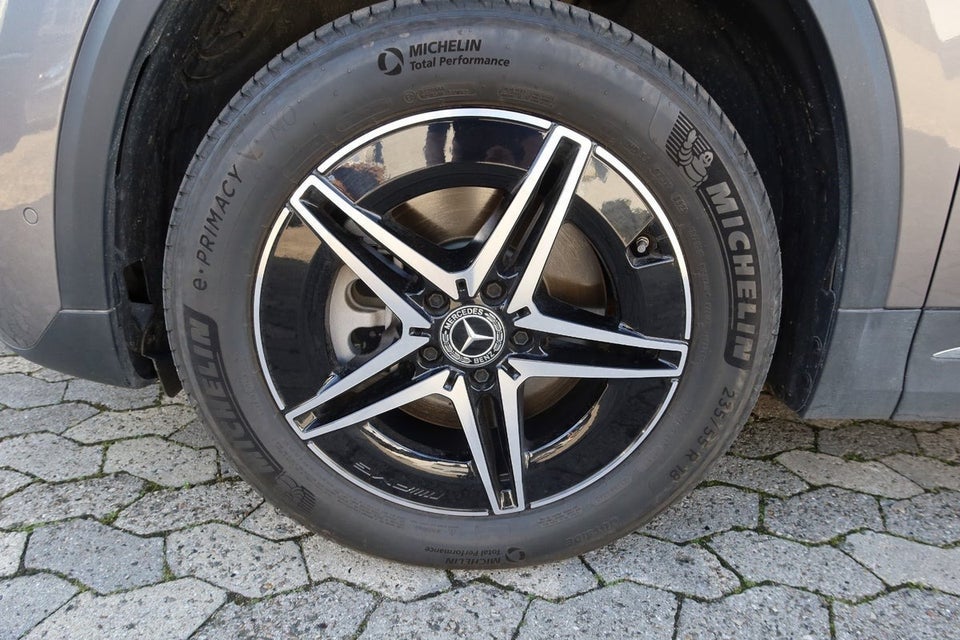 Mercedes EQA300 AMG Line 4Matic 5d