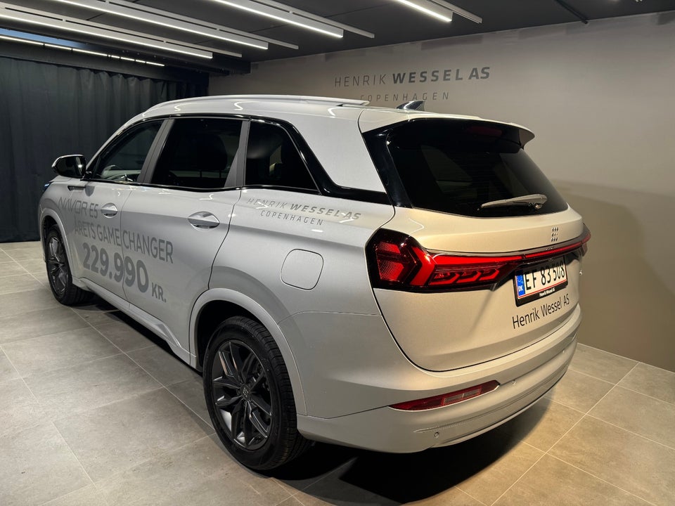 Navor E5 1,5 PHEV Rock 5d