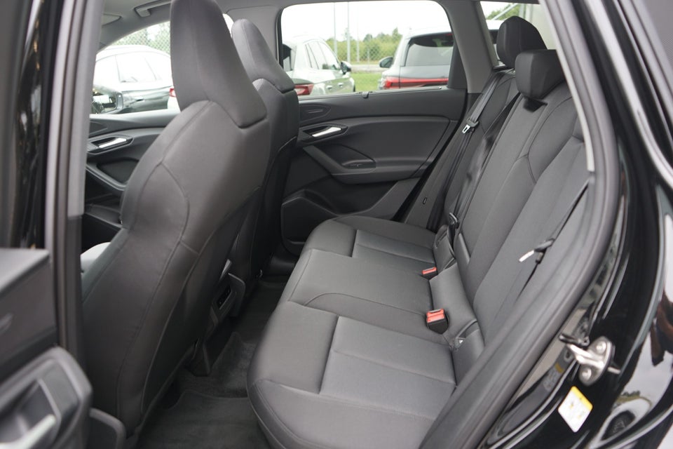 Audi Q6 e-tron S-line quattro 5d