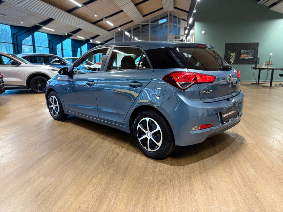 Hyundai i20 1,25 Trend 5d