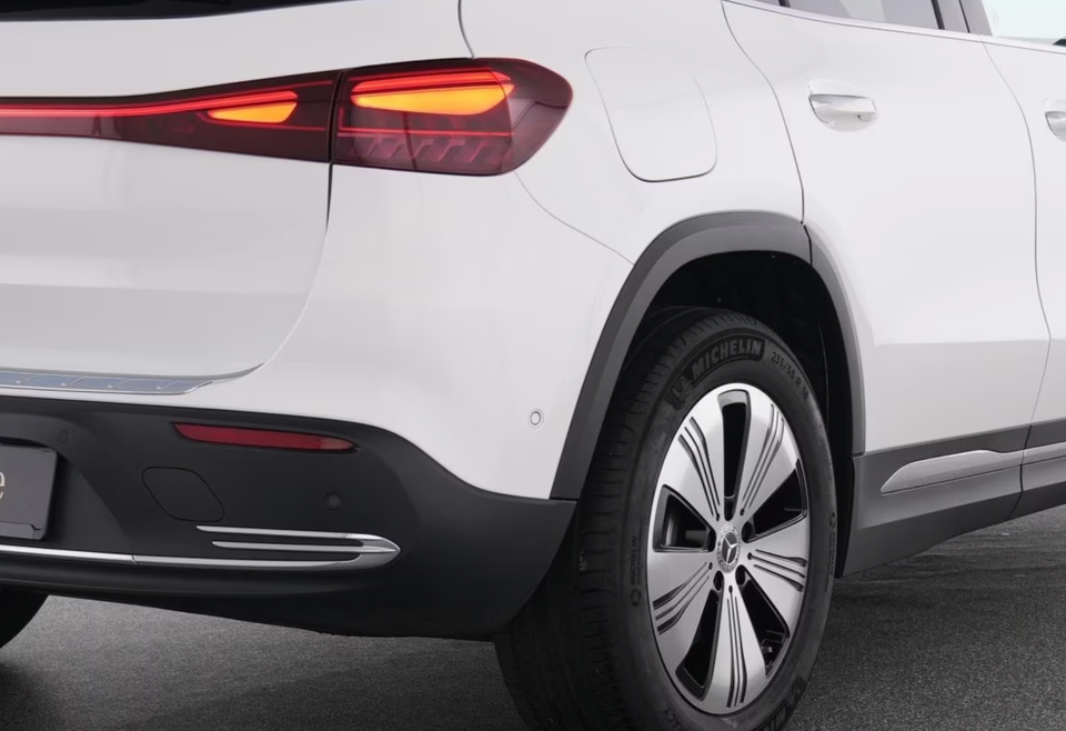 Mercedes EQA250+ Progressive Advance Plus 5d