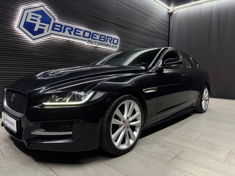 Jaguar XE 2,0 D180 R-Sport aut. 4d