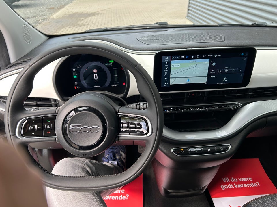 Fiat 500e 42 Icon 3d