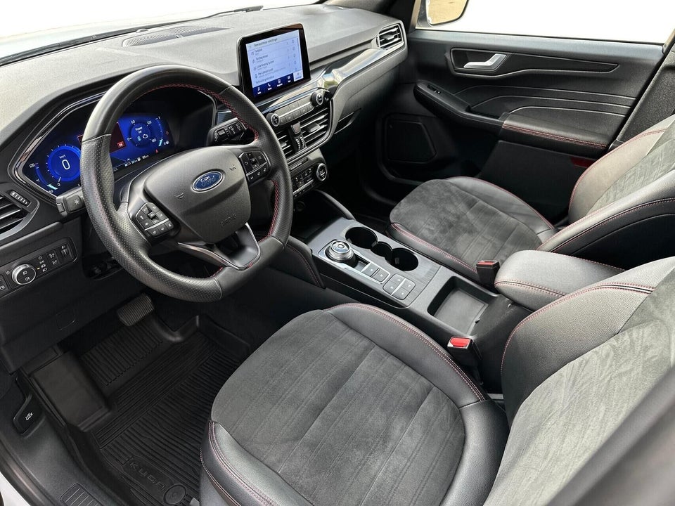 Ford Kuga 2,5 PHEV ST-Line X CVT 5d