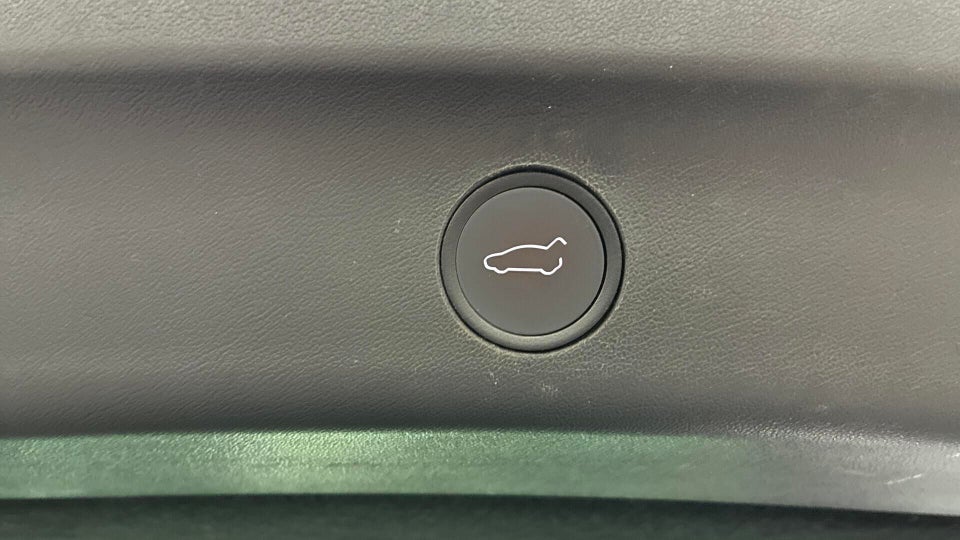 Tesla Model Y RWD 5d