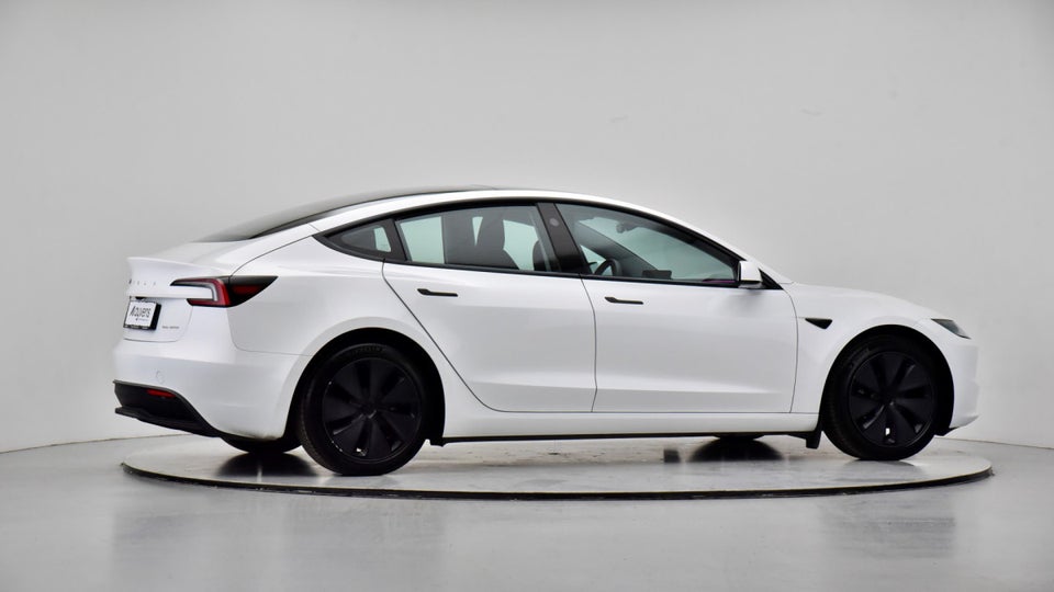 Tesla Model 3 Long Range AWD 4d