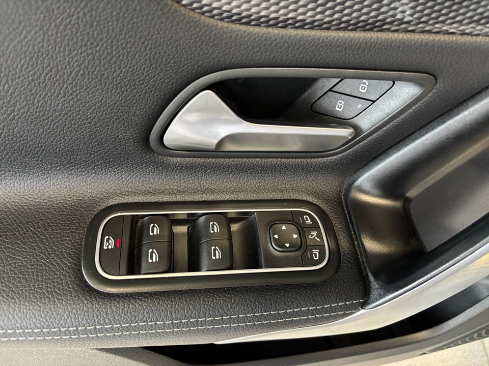 Mercedes A250 e 1,3 Progressive aut. 5d