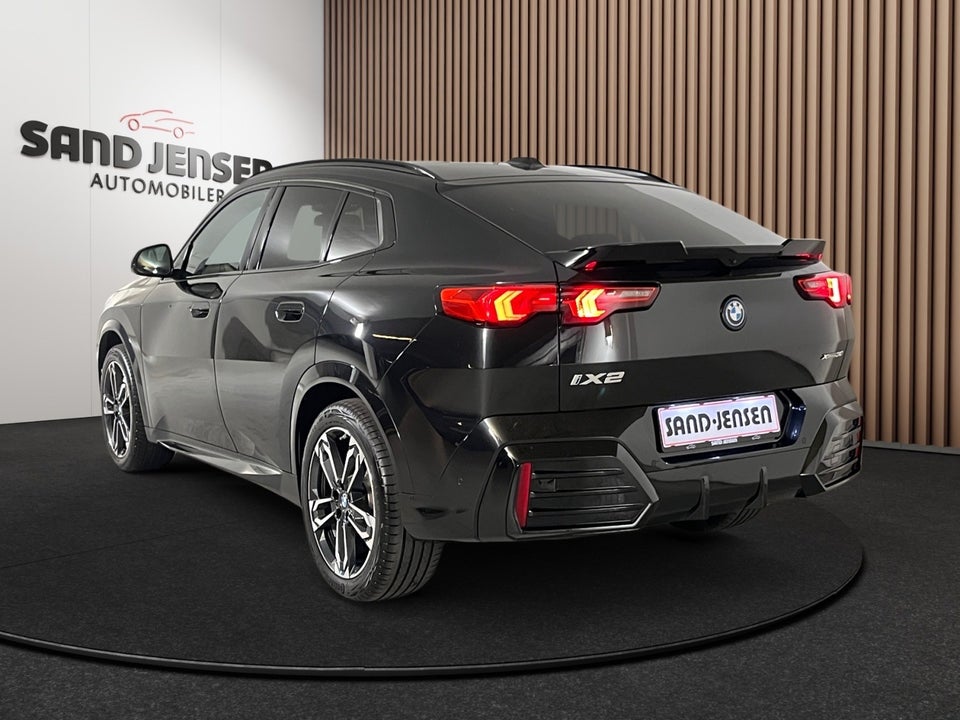 BMW iX2 xDrive30 Supercharged 5d