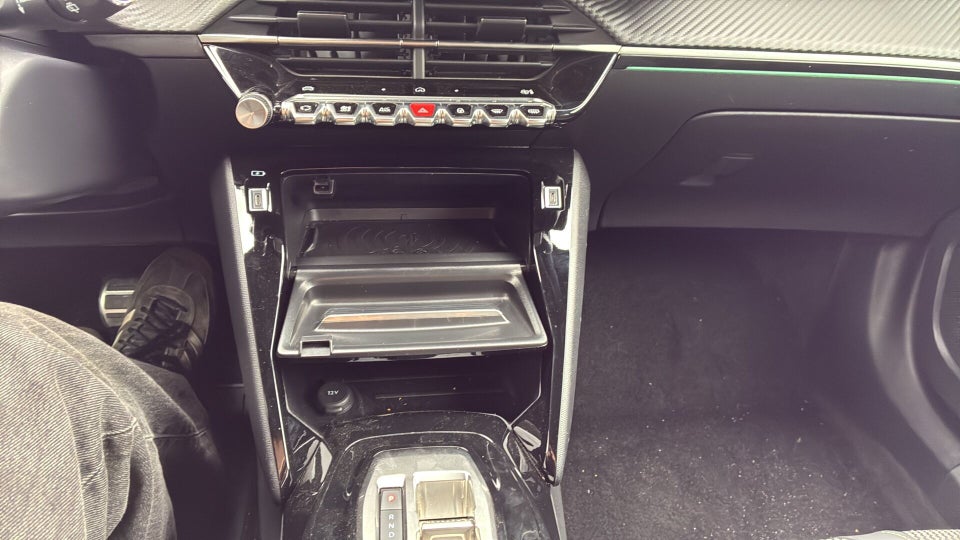 Peugeot e-2008 54 GT 5d
