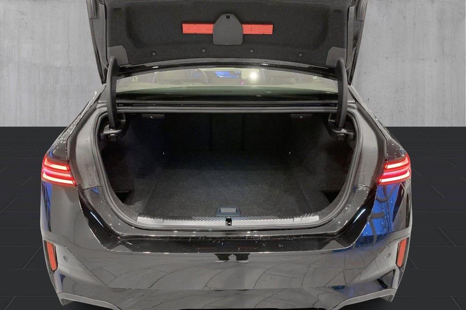 BMW i5 eDrive40 M-Sport 4d