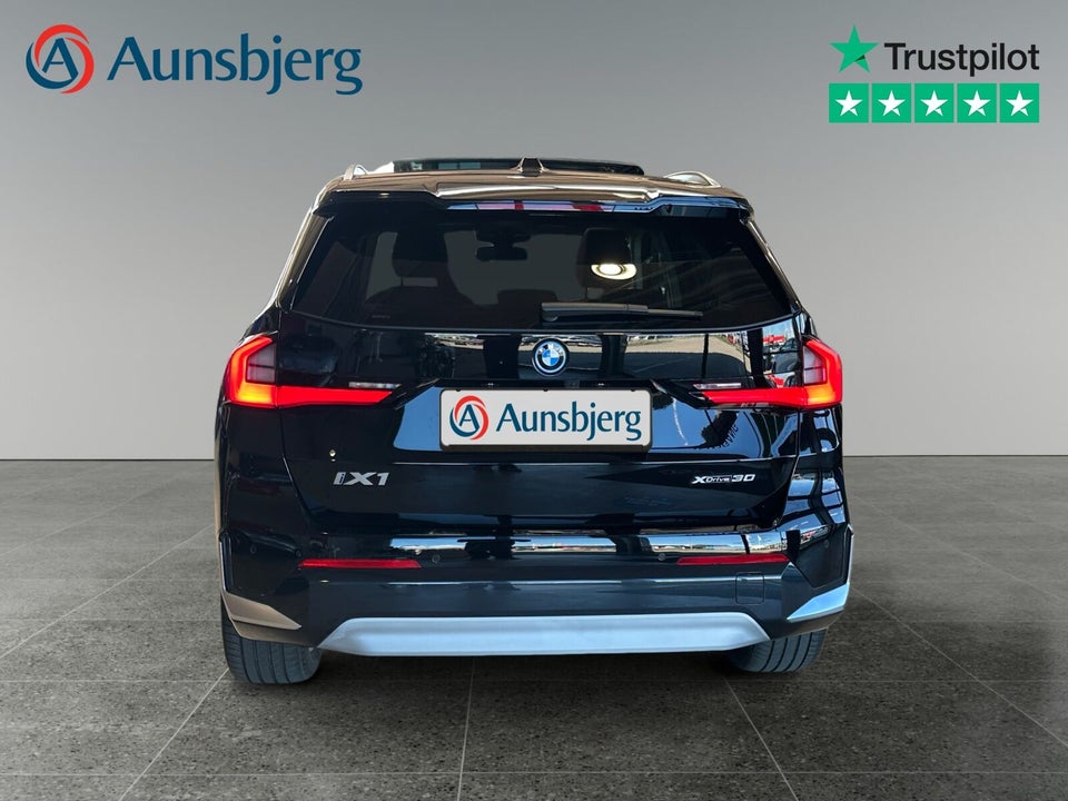 BMW iX1 xDrive30 X-Line 5d