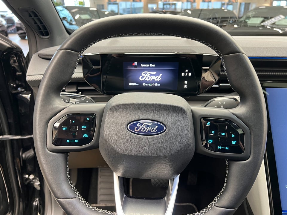 Ford Explorer 77 Premium Extended Range 5d