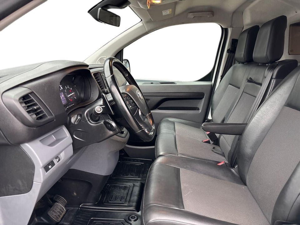 Toyota ProAce 2,0 D 122 Long Comfort Master aut. 6d